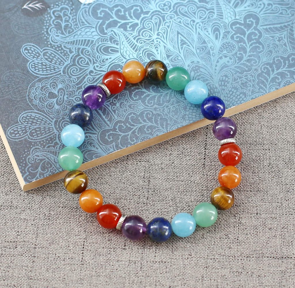 Qu'est-ce qu'un bracelet 7 chakras ? Quelles sont ses vertus ?